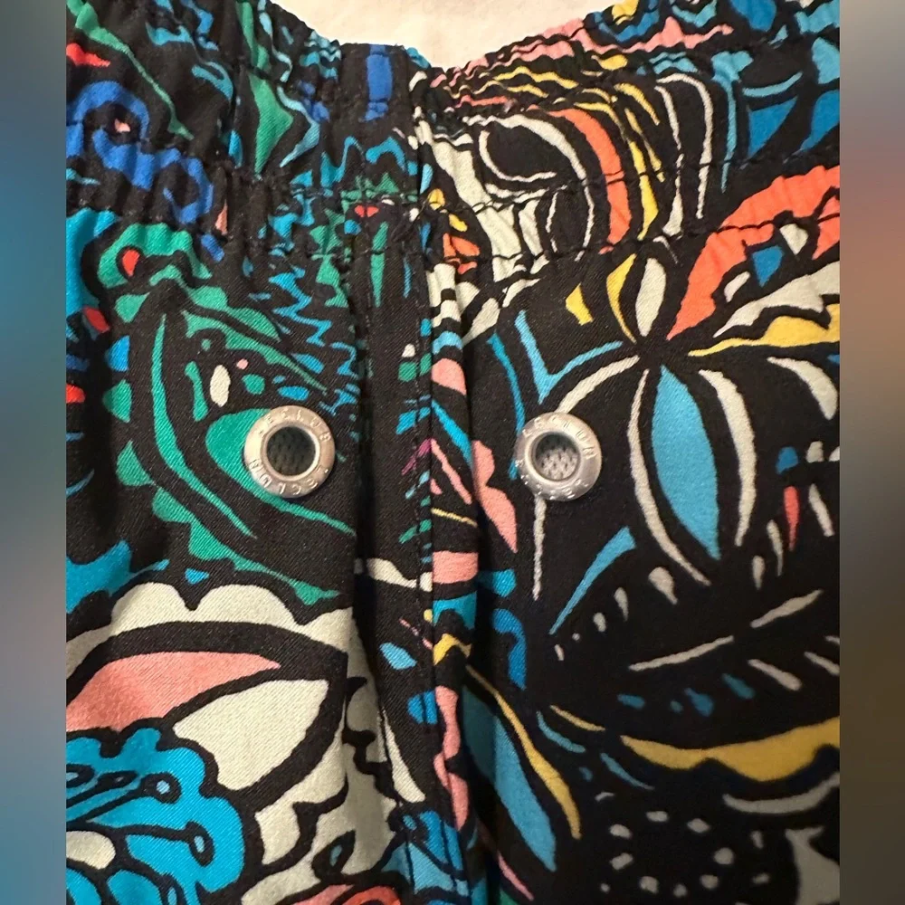 Le Club Paisley Short Swim Trunks - NWT - Size XXL